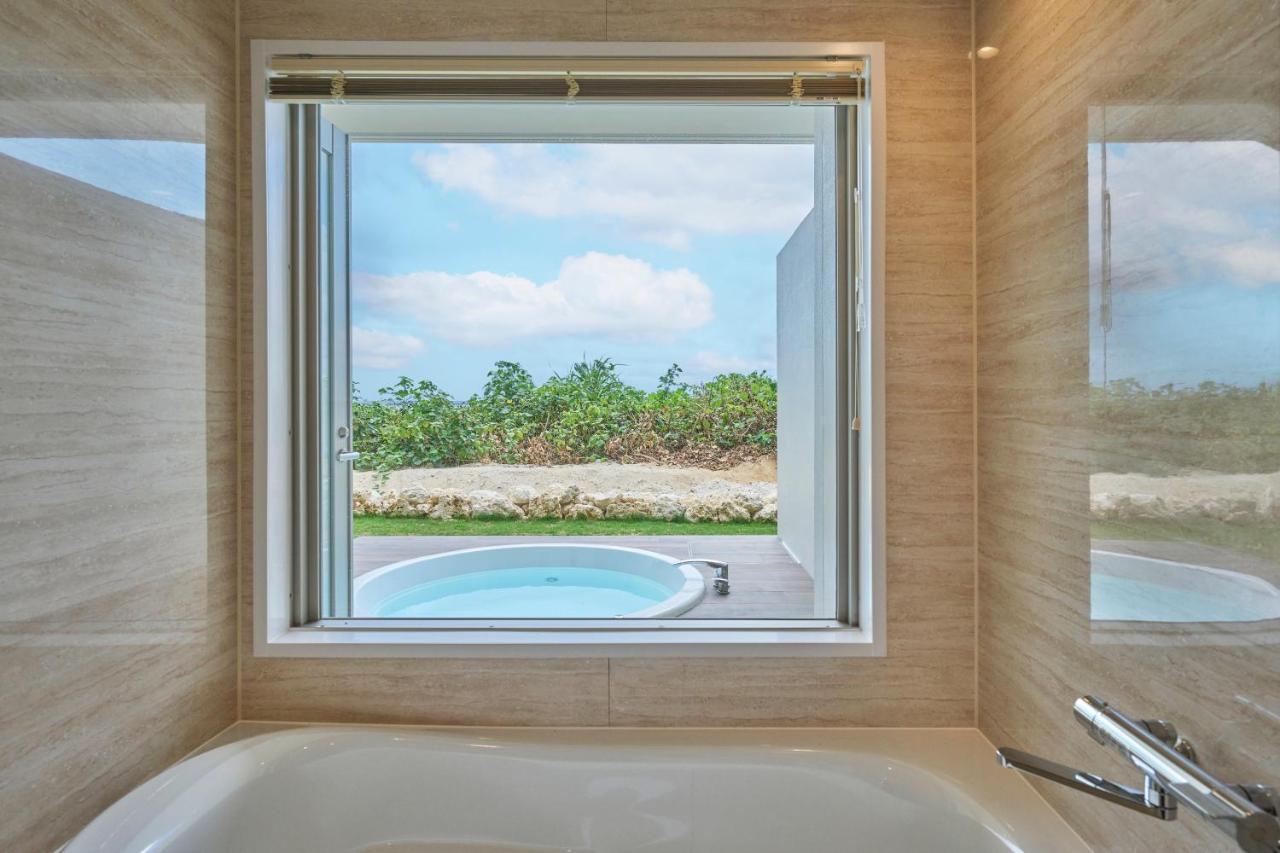 Watermark Hotel & Resorts Okinawa Miyakojima Buitenkant foto